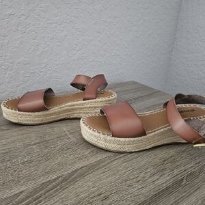 White Mountain Tan Espadrille Platform Sandals
